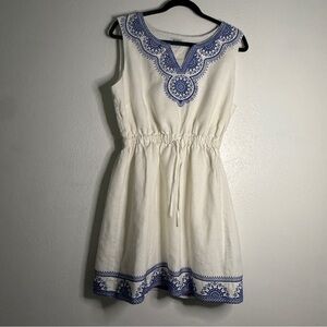HiHo Women's White & Blue Mini Dress with Blue Embroidery, Fully lined. Sz L.